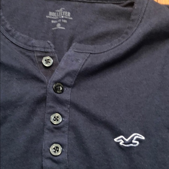 Hollister long sleeve quarter button up - Picture 3 of 3